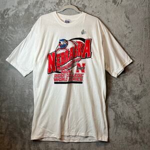 Vintage 2001 Nebraska Cornhuskers College‎ World Series T-shirt NCAA Baseball XL